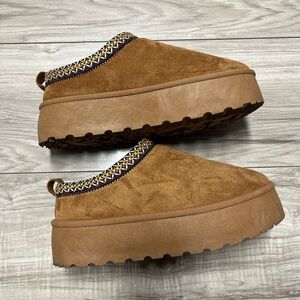 Stylish Tan Suede Women's Mules